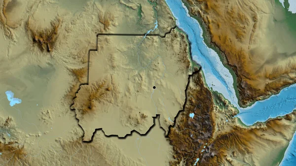 在一张救济地图上对苏丹边境地区进行的密切监视 资本点 国家形状的斜边 — 图库照片