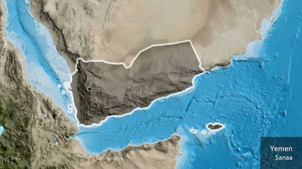 衛星地図上の暗いオーバーレイで強調イエメン国境地域のクローズアップ 資本ポイント 国の形の周りに光る 英名国とその首都 — ストック写真
