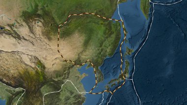 Amur tektonik plakasının alanı Fahey projeksiyonundaki uydu görüntüleme haritasında çizilmiş bir çizgi ile işaretlenmiş.