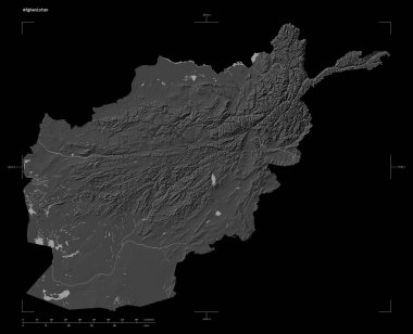 Afganistan 'ın göl ve nehirleriyle, uzaklık ölçeği ve harita sınır koordinatlarıyla, siyah üzerine izole edilmiş çift seviyeli bir yükseklik haritası.