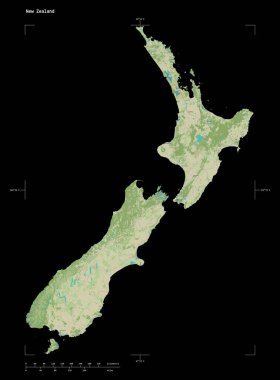 Yeni Zelanda 'nın OSM İnsani Stil haritası, uzaklık ölçeği ve harita sınır koordinatlarıyla siyah üzerine izole edilmiş bir topoğrafik şekil.