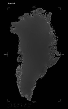 Grönland 'ın göl ve nehirlerinin olduğu, uzaklık ölçeği ve harita sınır koordinatlarıyla izole edilmiş gri ölçekli bir yükselti haritası.
