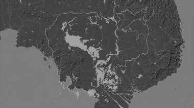 Kamboçya, gölleri ve nehirleri olan çift seviyeli bir yükseklik haritasında özetlenmiştir.
