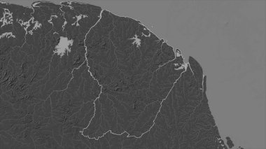 Fransız Guyanası, göller ve nehirlerle birlikte çift seviyeli bir yükseklik haritasında özetlenmiştir.
