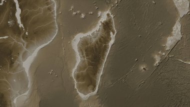 Madagaskar, sepia tonlarında göller ve nehirlerle renklendirilmiş bir yükseklik haritasında özetlenmiştir.