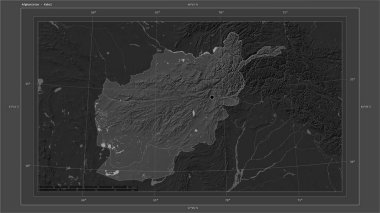 Afganistan, ülkenin başkenti, haritası, uzaklık ölçeği ve sınır koordinatlarıyla gölleri ve nehirleri eşleştiren çift seviyeli bir yükseklik haritasına vurgulandı