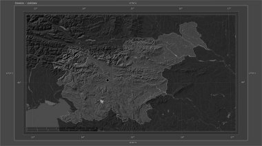 Slovenya, ülkenin başkenti, haritası, uzaklık ölçeği ve harita sınır koordinatlarıyla gölleri ve nehirleri gösteren çift seviyeli bir yükseklik haritasına vurgulandı