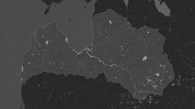 Letonya, gölleri ve nehirleri olan çift seviyeli bir yükseklik haritasına vurgulandı