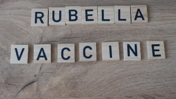 Concepto Vacunación Contra Rubéola Jeringa Sobre Mesa — Vídeos de Stock