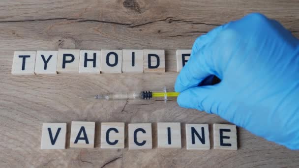 Koncepcja Szczepienia Przeciw Tyfusowi Szczepionka Dla Podróżnych Podróżujących Kraju Gdzie — Wideo stockowe