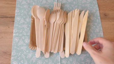 Piknik ahşap çatal bıçak takımı alıyorum. Doğal malzemeler. Plastiksiz.