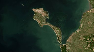Biscay Körfezi 'ndeki Ile de Noirmoutier. 8 Ekim 2023' te çekilmiş bir uydu görüntüsü.