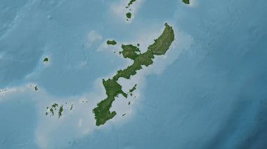 Filipin Denizi 'ndeki Okinawa Adası renkli bir yükseklik haritası üzerinde