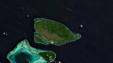 Banda Denizi 'ndeki Pulau Tomia 8 Temmuz 2018' de çekilmiş bir uydu görüntüsü.