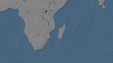 Mozambik Kanalı. Patterson silindirik projeksiyonunda mavi ve gri renkli yükseklik haritası üzerinde konum diyagramı