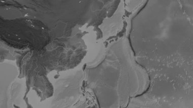 Doğu Çin Denizi Bölgesi Patterson silindirik projeksiyonunda dünyanın gri ölçekli yükselme haritasının arka planında