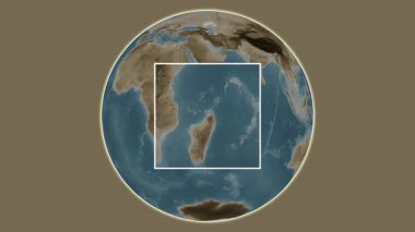 Ankify Adası. Mozambik Kanalı - Madagaskar merkezli iki adım kare ekstraksiyon kullanılarak sepya renkli bir yükseklik haritasında konumun sunumu