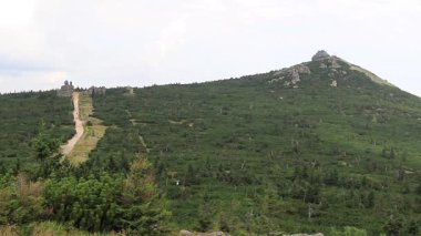 Szrenica dağı ve Polonya ve Çek sınırında dostluk yolu