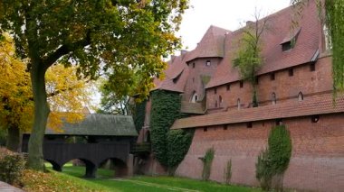 Malbork kalesinin duvarları
