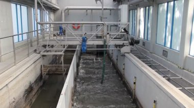 Lağım arıtma tesisi. Geri çekilme tankı