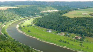 Elbe Nehri. Konigstein Kalesi'nden manzara. Sakson İsviçre, Almanya
