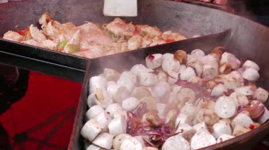 Gıda pazarı. Sokak yemekleri. Fast food.