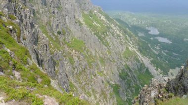 Sudetes Dağı'nda alp manzarası. Karkonoski Ulusal Parkı, Polonya