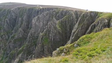 Karkonosze. Krkonose dağlar. Karlı çukurları, karlı Cirque. Sniezne Kotly