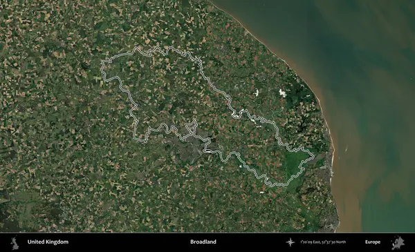 Geniş arazi. Birleşik Krallık 'ın idari bölgesini A uydusundan gösteren bir görüntü.