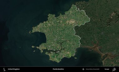 Pembrokeshire. Birleşik Krallık 'ın idari alanı karartılmış bir uydu üzerinde vurgulanmış ve özetlenmiştir.