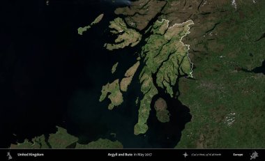 Argyll ve Bute. Birleşik Krallık 'ın idari alanı, Mayıs 2017' de çekilen Kopernik Nöbetçi karolarından oluşan koyu renkli bir uydu görüntüsü üzerinde vurgulandı ve özetlendi.