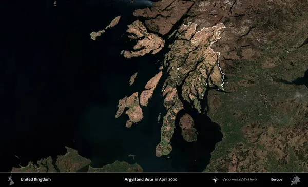Argyll ve Bute. Birleşik Krallık 'ın idari alanı, Nisan 2020' de çekilen Kopernik Nöbetçi karolarından oluşan koyu renkli bir uydu görüntüsü üzerinde vurgulandı ve özetlendi.