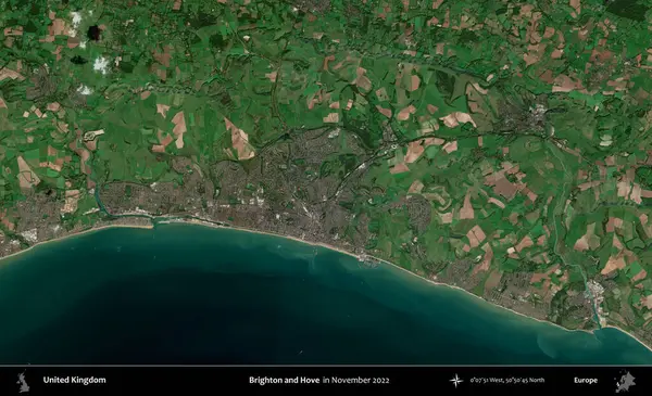 Brighton ve Hove. Kopernik Sentinel 'in Kasım 2022' de çekilmiş uydu görüntüsü üzerinde Birleşik Krallık 'ın idari alanı