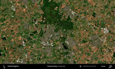 Cannock Chase. Temmuz 2022 'de çekilen Kopernik Nöbetçi karolarından oluşan bir uydu görüntüsü üzerinde Birleşik Krallık' ın idari alanı