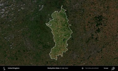 Derbyshire Dales. Birleşik Krallık 'ın idari alanı, Temmuz 2022' de çekilen Kopernik Nöbetçi karolarından oluşan koyu renkli bir uydu görüntüsüyle vurgulanmış ve özetlenmiştir.