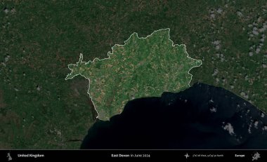Doğu Devon. Birleşik Krallık 'ın idari alanı, Haziran 2024' te çekilen Kopernik Nöbetçi karolarından oluşan koyu renkli bir uydu görüntüsü üzerinde vurgulandı ve özetlendi.