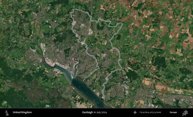 Eastleigh 'de. Temmuz 2024 'te çekilen Copernicus Sentinel karolarından oluşan bir uydu görüntüsü üzerinde Birleşik Krallık' ın idari bölgesinin ana hatlarını belirledik.
