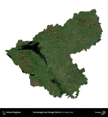Fermanagh ve Omagh Bölgesi. Birleşik Krallık 'ın idari alanı, Mayıs 2023' te çekilen Kopernik Nöbetçi karolarından oluşan bir uydu görüntüsü üzerinde beyaza izole edilmiştir.