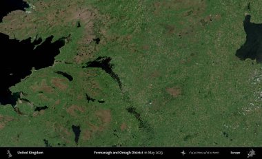 Fermanagh ve Omagh Bölgesi. Mayıs 2023 'te Copernicus Sentinel karolarından oluşan bir uydu görüntüsü üzerinde Birleşik Krallık' ın idari alanı