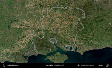 Hampshire. Ekim 2018 'de çekilen Kopernik Nöbetçi karolarından oluşan bir uydu görüntüsü üzerinde Birleşik Krallık' ın idari alanının ana hatlarını belirledik.