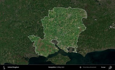 Hampshire. Birleşik Krallık 'ın idari alanı, Mayıs 2021' de çekilen Kopernik Nöbetçi karolarından oluşan koyu renkli bir uydu görüntüsü üzerinde vurgulandı ve özetlendi.