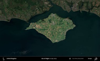 Wight Adası. Birleşik Krallık 'ın idari alanı, Temmuz 2024' te çekilen Kopernik Nöbetçi karolarından oluşan koyu renkli bir uydu görüntüsü üzerinde vurgulandı ve özetlendi.