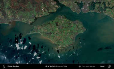 Wight Adası. Kasım 2024 'te çekilen Kopernik Nöbetçi karolarından oluşan bir uydu görüntüsü üzerinde Birleşik Krallık' ın idari bölgesinin ana hatlarını belirledik.