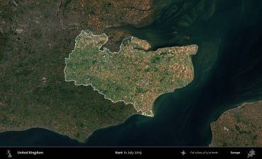 Kent. Birleşik Krallık 'ın idari alanı, Temmuz 2019' da çekilen Kopernik Nöbetçi karolarından oluşan koyu renkli bir uydu görüntüsü üzerinde vurgulandı ve özetlendi.