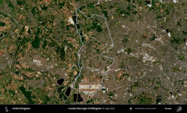 Londra Hillingdon İlçesi. Temmuz 2022 'de çekilen Copernicus Sentinel karolarından oluşan bir uydu görüntüsü üzerinde Birleşik Krallık' ın idari bölgesinin ana hatlarını belirledik.