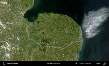Norfolk. Temmuz 2021 'de çekilen Copernicus Sentinel karolarından oluşan bir uydu görüntüsü üzerinde Birleşik Krallık' ın idari bölgesinin ana hatlarını belirledik.