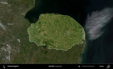 Norfolk. Birleşik Krallık 'ın idari alanı, Temmuz 2021' de çekilen Kopernik Nöbetçi karolarından oluşan koyu renkli bir uydu görüntüsü üzerinde vurgulandı ve özetlendi.