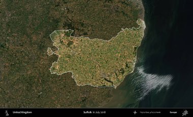 Suffolk. Birleşik Krallık 'ın idari alanı, Temmuz 2018' de çekilen Kopernik Nöbetçi karolarından oluşan koyu renkli bir uydu görüntüsü üzerinde vurgulandı ve özetlendi.