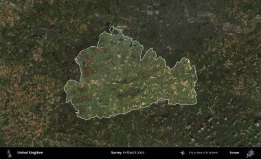Surrey. Birleşik Krallık 'ın idari alanı, Mart 2020' de çekilen Kopernik Nöbetçi karolarından oluşan koyu renkli bir uydu görüntüsü üzerinde vurgulandı ve özetlendi.