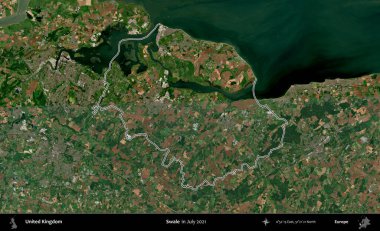 Swale. Temmuz 2021 'de çekilen Copernicus Sentinel karolarından oluşan bir uydu görüntüsü üzerinde Birleşik Krallık' ın idari bölgesinin ana hatlarını belirledik.